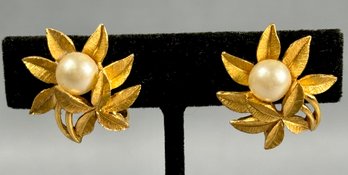 Trifari Gold Tone And Pearl Clip On Earrings
