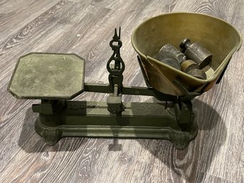 Vintage  Scale With Weights *local Pick Up Only*