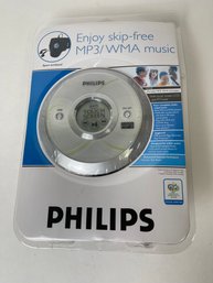 SEALED Philips MP3 WMA Player EXP2581