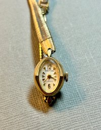 Vintage Womens Croton 10k Rolled Gold Plate Bezel Watch