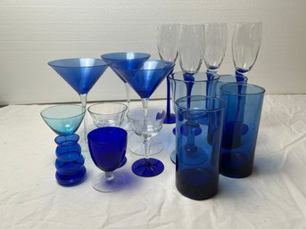 Lot Of 16 Mixed Lot Of Blue And Clear Glassware