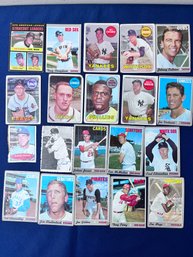 36 Baseball Cards Late 60s Early 70s Poor Condition.