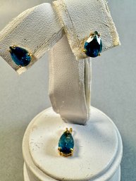 14k Gold Pierced Earrings  With Blue Stone And Matching Pendant