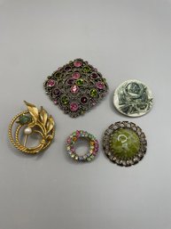 Vintage Brooches ~ Lot Of 5