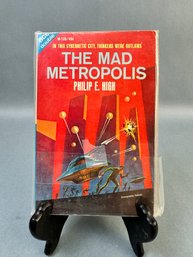 Ace Double Sci-Fi Book The Mad Metropolis