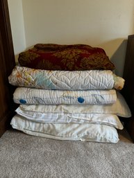 Vintage Blanket And Pillow Lot *LOCAL PICKUP ONLY - NO SHIPPING*