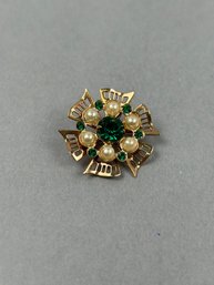 Vintage Goldtone And Green Rhinestone Brooch