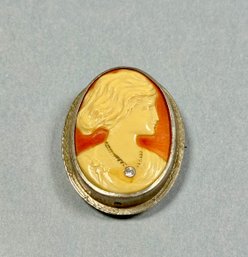 Vintage Cameo Pin Brooch