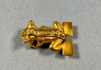 Gold Tone Frog Pin