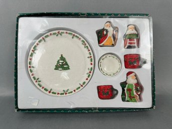 Summco International - Small Xmas Figurines