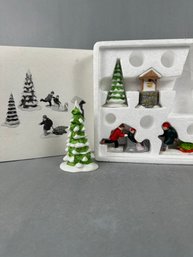 Dept 56 - New England Winter Accessory Set