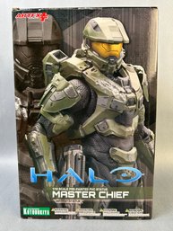 Artfx Halo Master Chief Statue.