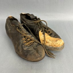 Mens Black Baseball Shoes - Mid 1940s