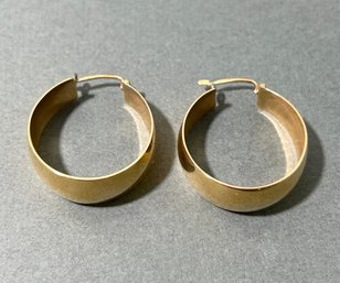 14k Yellow Gold Hoop Earrings