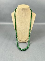 14k Clasp And Graduated Jade Stone Necklace