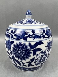 Blue And White Chinese Spice Jar.