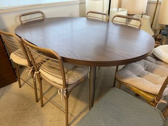Cosco 42 Oval Table & 2 Leaves With 8 Chairs MCM *Local Pick-Up Only*
