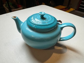 Le Creuset Caribbean Stoneware Teapot