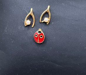 Pr Wishbone Pierced Earrings And 1 Lady Bug