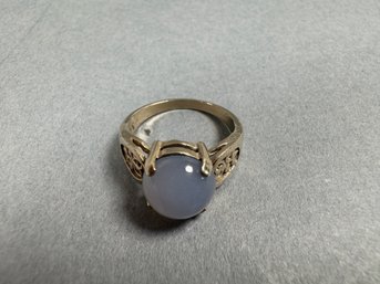 14k Gold Ring With Opalescent Stone