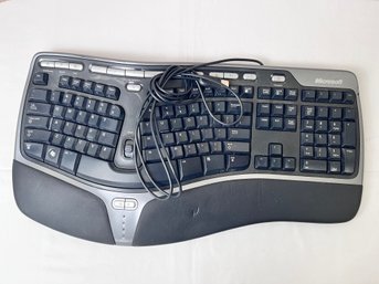 Microsoft Ergonomic Keyboard 4000.