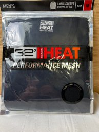 32 Degrees Medium Long Sleeve Crew Neck Performance Mesh Shirt. *LOCAL PICKUP ONLY - NO SHIPPING*