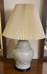 Ceramic Table Lamp. *LOCAL PICKUP ONLY - NO SHIPPING*