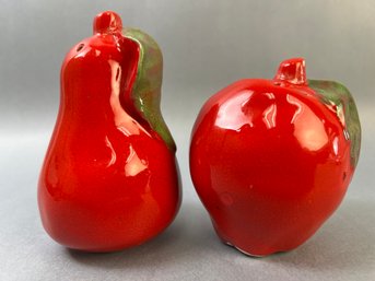 Made In Italy Handpainted Ceramic Rosenthal Netter Salt And Pepper Shakers Apple & Pear