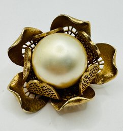 Floral Metal Filigree Faux Pearl Brooch