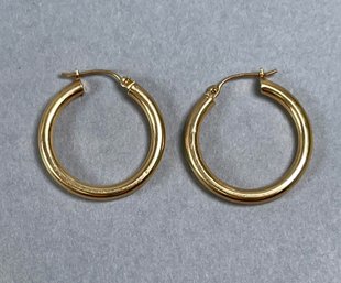 14K Yellow Gold Round Tubular Pierced Hoop Earrings