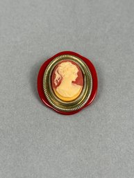 Vintage Cameo Brooch