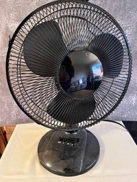 Intertec 3 Speed Table Fan. *Local Pick-Up Only*