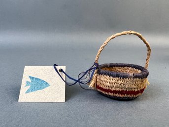 Handmade Minature Sweetgrass & Rafia Basket By Ellen Fuller.
