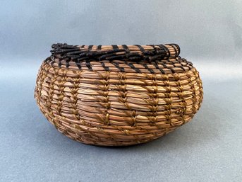 Blizzard Gulch Cherokee Hand Made Pine Needle Basket.