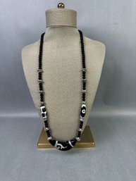 Black Beaded Necklace With Inlayed Center Stone