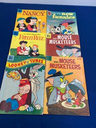 6 Comic Books: 2 Mouse Musketeers, 1 Looney Tunes With Bugs, 1 Woody Woodpecker, 1 Nancy & 1 Fritz Ritz