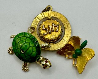 2 Brooches And 1 Pendant
