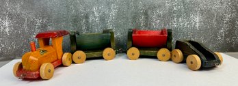 Vintage Wood Train By Decor Spielzeug