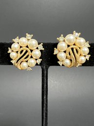 Vintage Trifari Crown Gold Tone And Faux Pearls