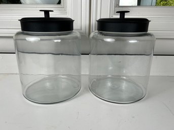 Set Of 2 Anchor Hocking Large Glass Canisters With Lids