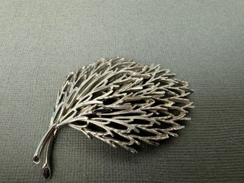 Coro Craft Leaf Brooch