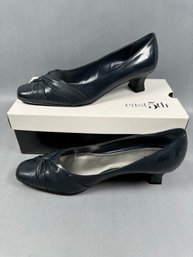 East 5 Navy Dress Shoes - 1.5 Heel - 8 M