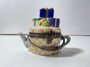 Peint Main Limoges Teapot With Presents