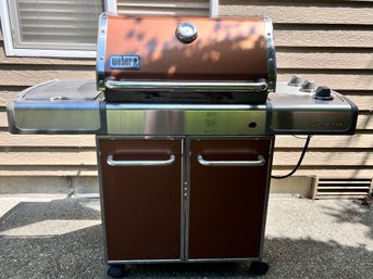 Weber Genisis Gas Grill With Cover.