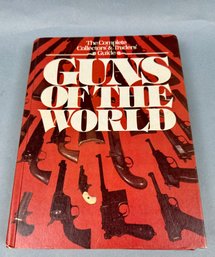 The Complete Collectors & Traders Guide : Guns Of The World