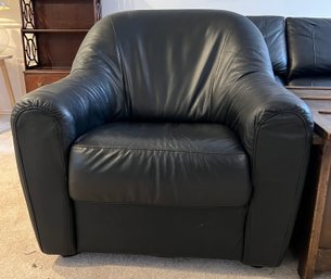 Black Leather Arm Chair Lot 2.