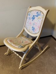 Vintage Floral Padded Folding Rocking Chair *LOCAL PICKUP ONLY - NO SHIPPING*