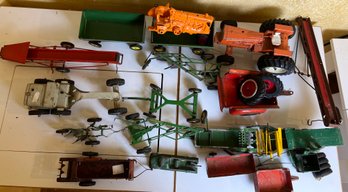 Vintage Lot Of Farm Implement Toys And Parts Including John Deere, Minneapolis Moline And Allis Chalmers.