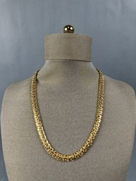 Vintage 1970s Goldtone Necklace