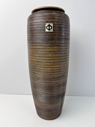 Vintage Nakano Toen Ribbed Vase. *Local Pick Up Only*